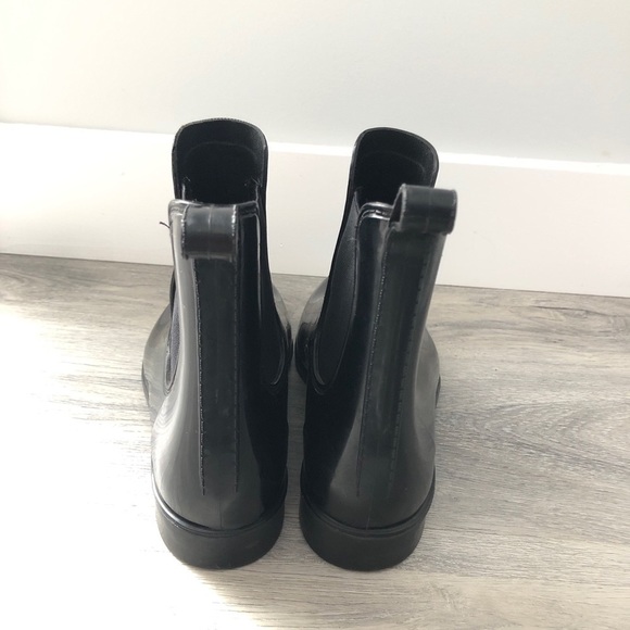 Joe Fresh Black Rubber Ankle Women's Rain Boots - Picture 4 of 12